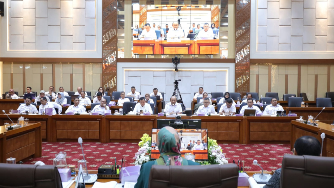 Rapat dengan Komisi IX DPR, BGN Gayo Lues Paparkan Progres MBG 