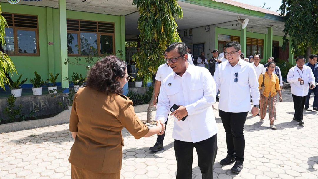 BGN Gayo Lues Bersama BPOM dan PCO RI Tinjau Pelaksanaan MBG di Kupang